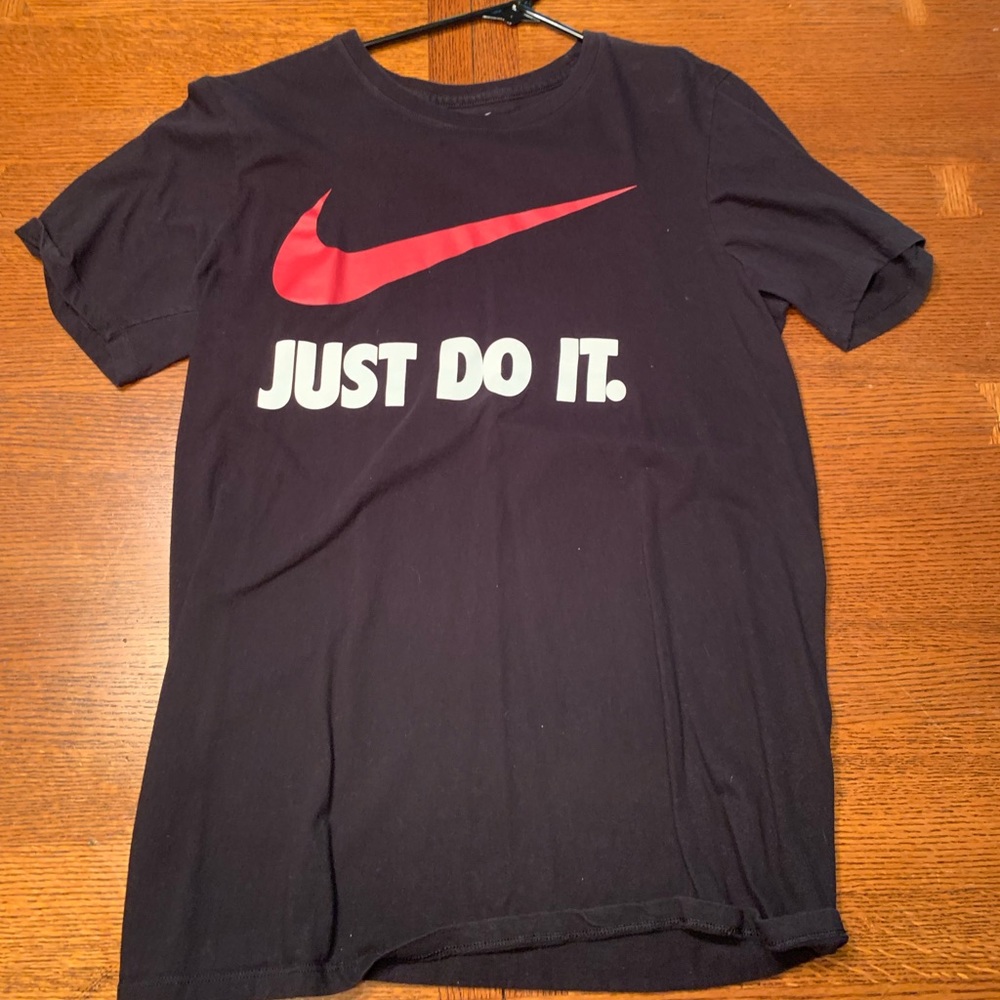 Black nike shirt